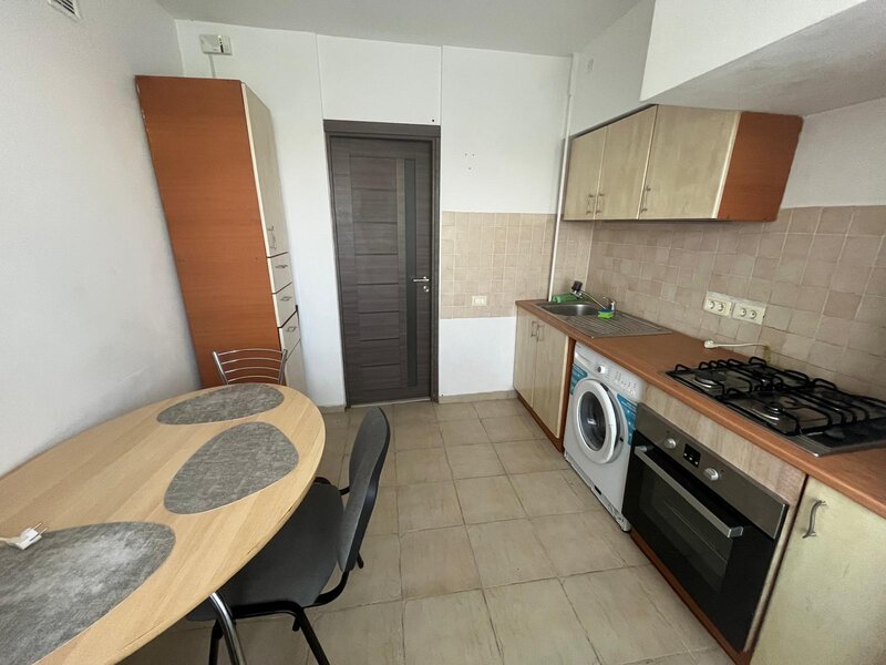 Ghencea,Tramvai 41, Drumul Taberei, Apartament 2 Camere, Stradal